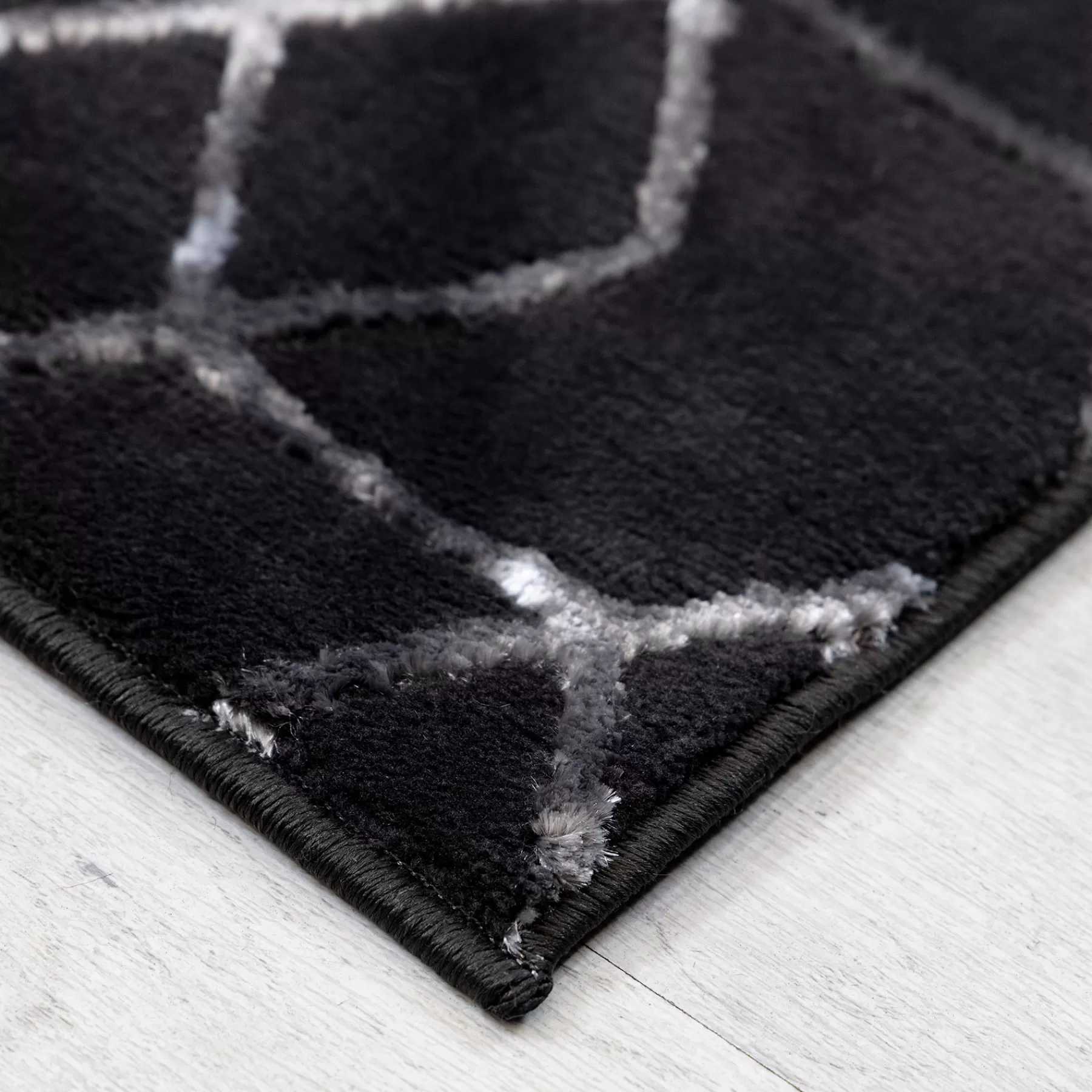 * Outlet Sale (B713) Laila Ali Onyx Black Woven Area Rug, 8 10