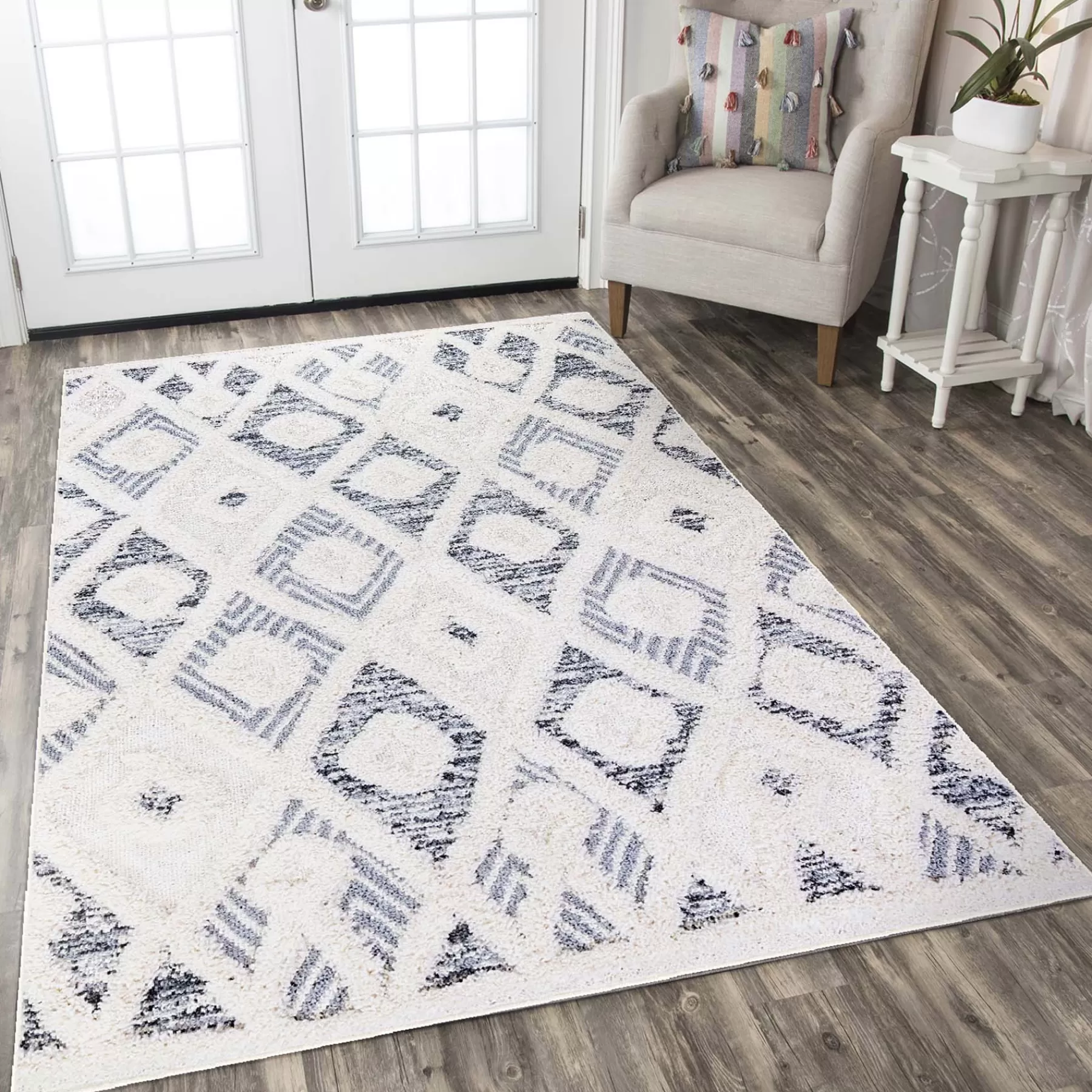 * Sale (B712) Gloria Cream Diamond Design Area Rug, 5 7