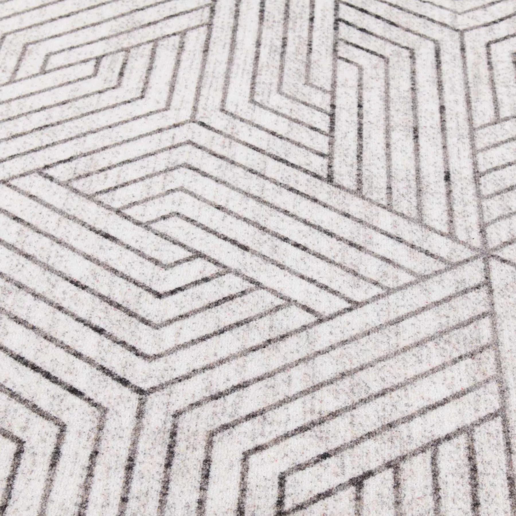 * Top Sellers (D584) Venus Grey Geometric Area Rug, 7 10